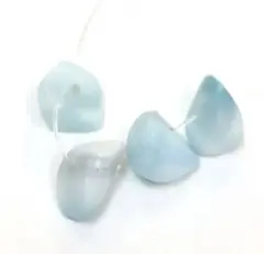 578.アイスラリマー さざれパーツ 4粒セット 淡い優しいブルー♪