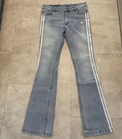 adidas デニムパンツ