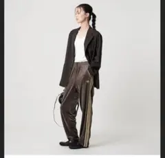 ビューティ&ユース　adidasベロアトラックパンツ