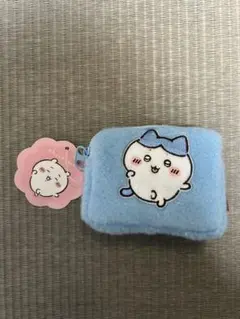 ちいかわ ふわふわミニポーチ ハチワレ