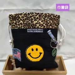 No.269巾着袋（ヒョウ柄）デニムリメイク　巾着　小物入れ　化粧ポーチ