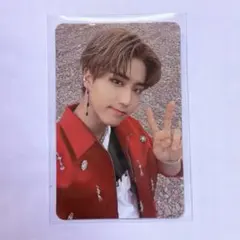 straykids スキズ HAN ハンジソン NOEASY 封入 赤服