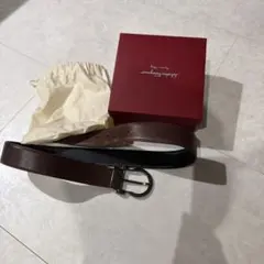 Salvatore Ferragamo リバーシブルベルト