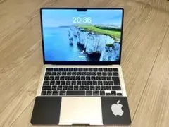 MacBook Air 13インチ M2 8GB/256GB MLY13J/Aのサムネイル