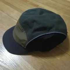 緑と黒の切り替えキャップ