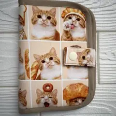 お薬手帳ケース、通帳ケース、マルチケース 猫ちゃん柄