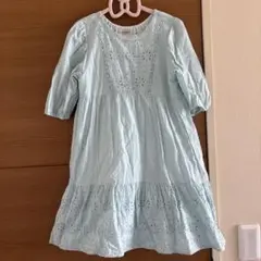 petit main 水色 刺繍入りワンピース 130