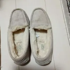 UGG スエード モカシン ベージュに近いグレー