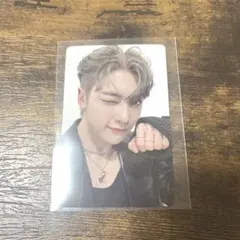 Item thumbnail for item 40c89cc2-3796-4701-b8ac-58b233dbb0c5