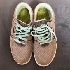 NIKE軽量スニーカー