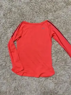 Under armor 長袖　トップス