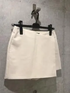 【ZARA】スカートショートパンツ　白