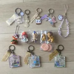 ディズニー　キーホルダー・ガチャガチャフィギュア13点セットのサムネイル
