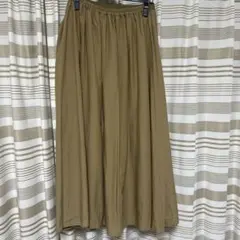 エスぺラック　ベージュスカートのサムネイル