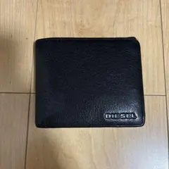 DIESEL 二つ折り財布 ブラック×グリーンのサムネイル
