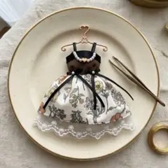 秋　リカちゃんの服 ドール服 ドレス 花柄　ワンピース　22 リボン　ジェニー