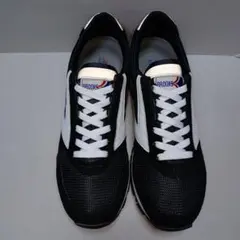 Brooks スニーカー