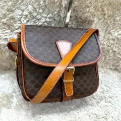 ⭐︎大人気⭐︎CELINE マカダム　ショルダーバッグ CELINE マカダム柄ベルトショルダーバッグ