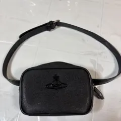 ヴィヴィアン　ボディバッグ