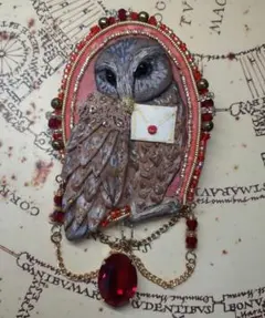 グリフィンドール療のブローチ ハリーポッター