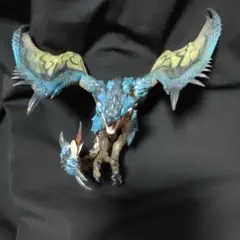 リオレウス亜種　モンスターハンター　フィギュア　組立式DX　コレクション