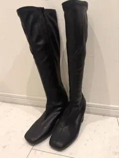 ブラックレザーロングブーツ