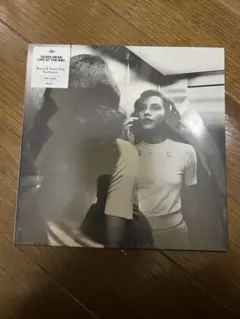 新品 希少盤 Olivia Dean ハート型 10インチ レコード - メルカリ