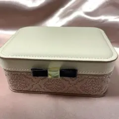 Item thumbnail for item e5e98071-06f4-4592-a335-bf025cab4dd6