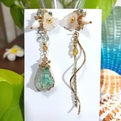 オーシャンリゾートホヌ❀花 A級ガラスビジューピアス／イヤリング No.940