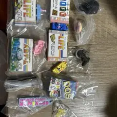 カプセルトイ　プレステ　ニューエラ　人生ゲーム　ポケモン　ミスド