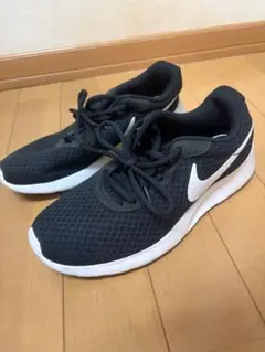 NIKE ナイキ スニーカー 24cm ブラック 軽量 ランニング メッシュ