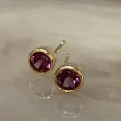【新品未使用】K18 ガーネット　ピアス