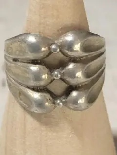 シルバーリング3層波状モチーフ　ビンテージ　SILVER 925 約9号