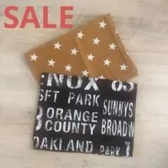SALE ランチョンマット 2枚セット オレンジ星とブラウン英字
