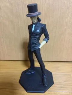ONE PIECE　ワンピースロブルッチフィギアPOP