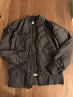 ★ burton ✖️ alpha ✖️UndeFeated MA-1 ウェア　★