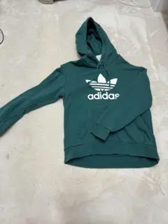 プルオーバーパーカー