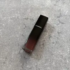 シャネル　ルージュ　アリュール　ラック　63