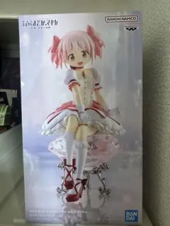 劇場版 魔法少女まどか☆マギカ 鹿目まどか フィギュアのサムネイル