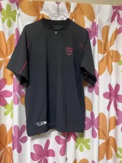 【美品】UNDER ARMOUR ハーフジップ　ストレッチアウター