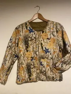 グラニフ　花柄　リバーシブルダウンジャケット 収納袋付き