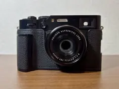 x100vi 美品 FUJIFILM ブラック　約25000円相当の付属品ありのサムネイル