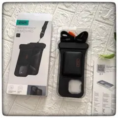 ESR 防水スマホポーチ◆iPhone 13/14/15 専用防水ケースブラック