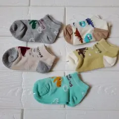 【可愛い恐竜柄 】ベビー靴下 5足セット S♪
