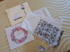 花柄刺繍ホワイトストール