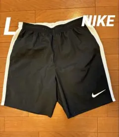 Nike DRI-FIT ショートパンツ L