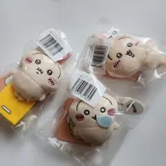 ちいかわうさぎだらけくじ　E賞ぬいぐるみバッジ　①フーッ…➁ぐ～➂ハァ！？