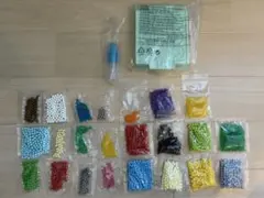 新品未使用　アクアビーズ　色・形いろいろ　トレースプレー付き