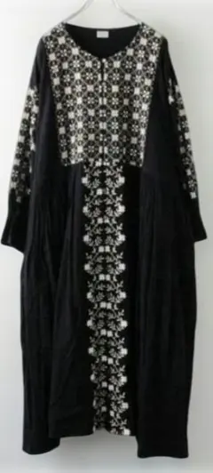 TSUHARU by Samansa Mos 2 刺繍 ワンピース　黒