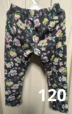 １２０　裏起毛　花柄　レギンス　黒色　女の子　洋服　中古
